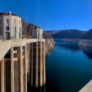 Presa Hoover Dawn