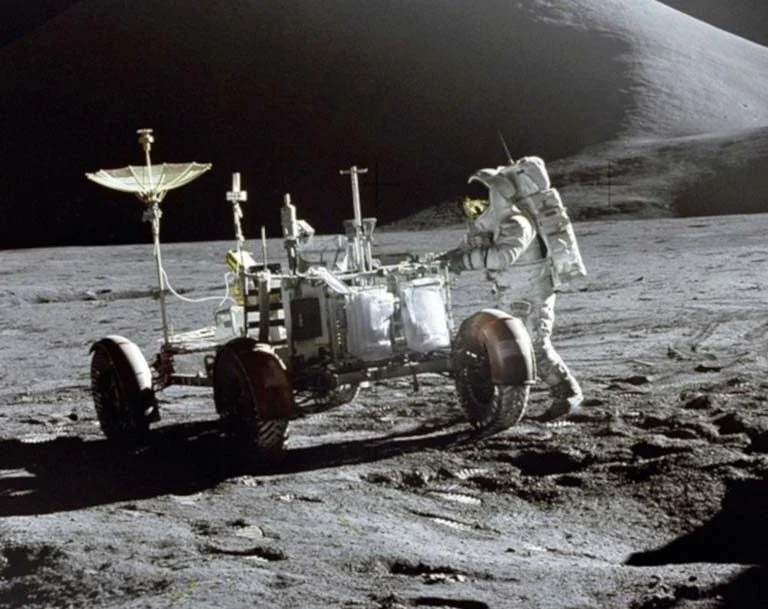 El Gran Cañón y la Luna